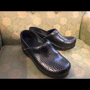 Dansko Professional Black & Silver Clogs size 38